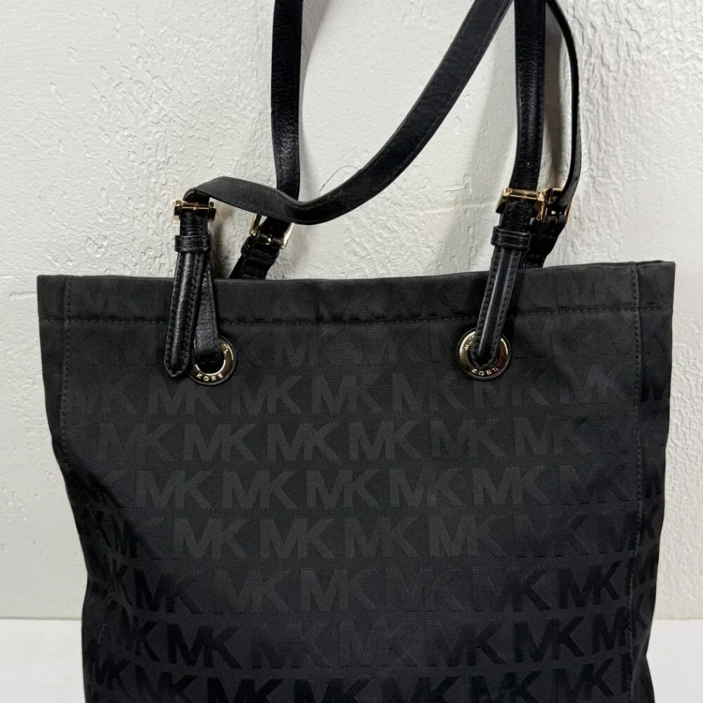 MICHAEL Michael Kors Jet Set Tote Black Monogram Nylon with Leather Straps